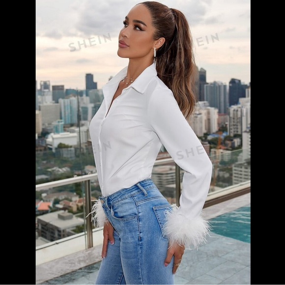 NWOT Faux Fur Sleeve Button Up Blouse - Picture 5 of 6